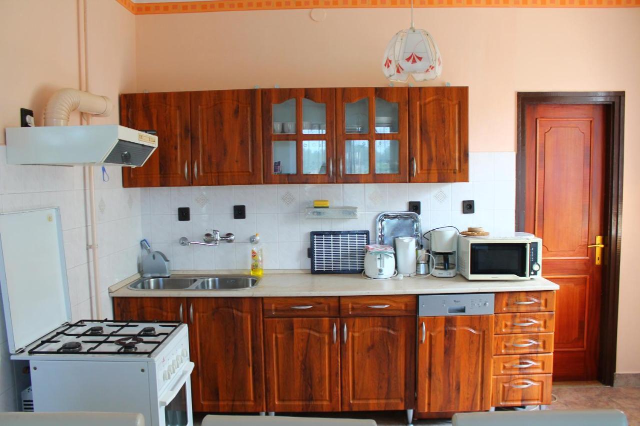 Ibolya Apartmanok Fonyód 外观 照片