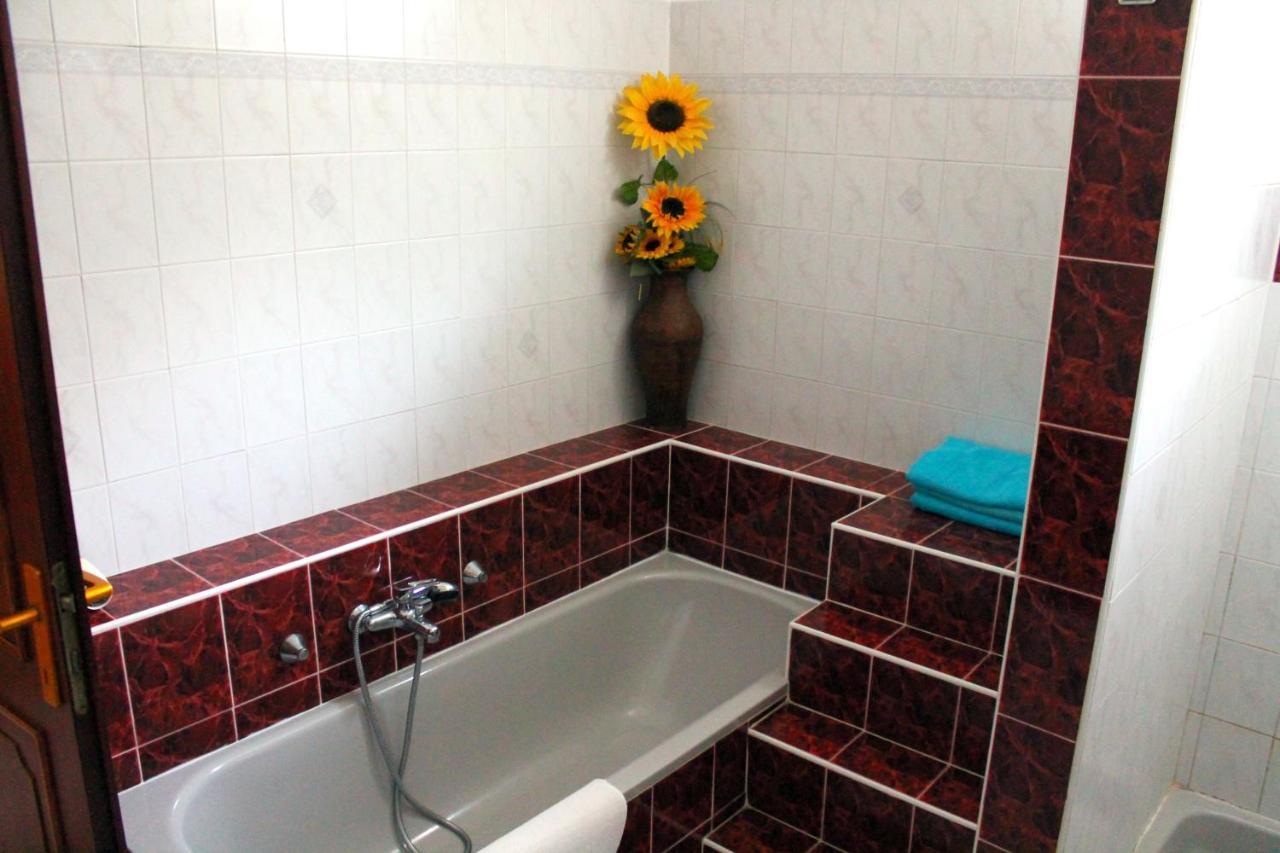 Ibolya Apartmanok Fonyód 外观 照片